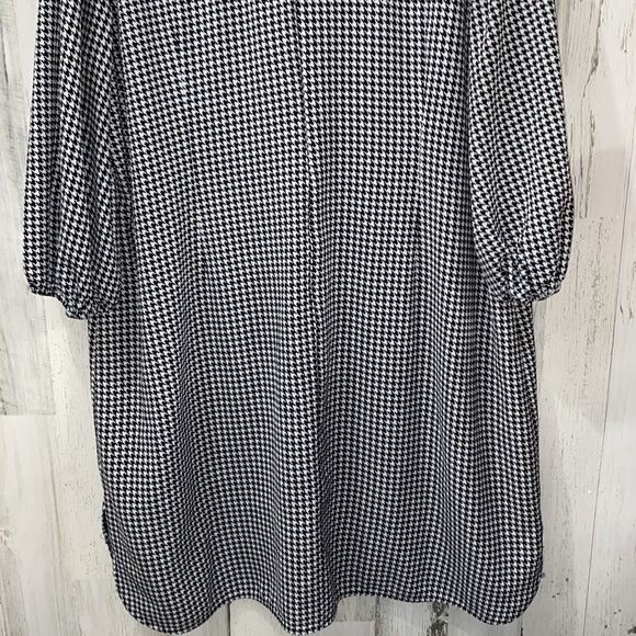 1220 Adrianna Papell Dress - Picture 6 of 8